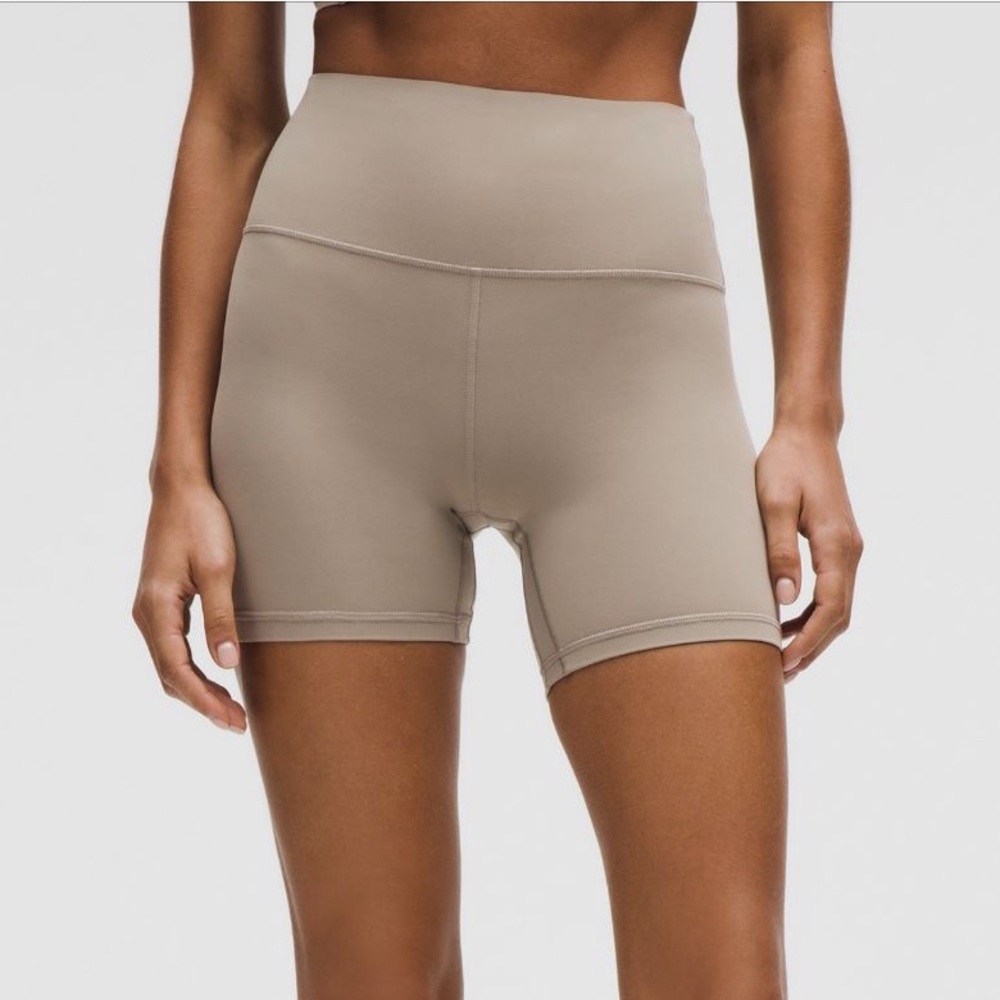lululemon athletica Women's Khaki High-Waisted Shorts